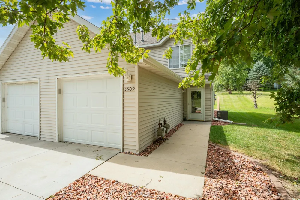 5509 25th Avenue NW Rochester, MN 55901