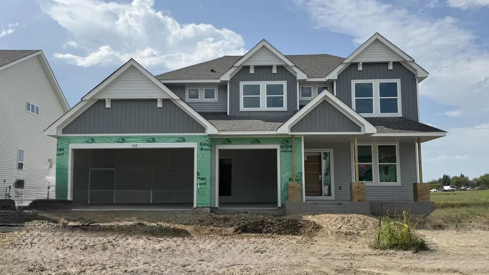 657 Sierra Parkway Waconia, MN 55387