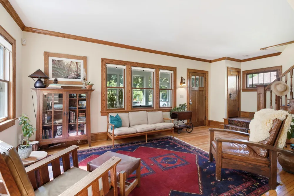 4649 42nd Avenue S Minneapolis, MN 55406