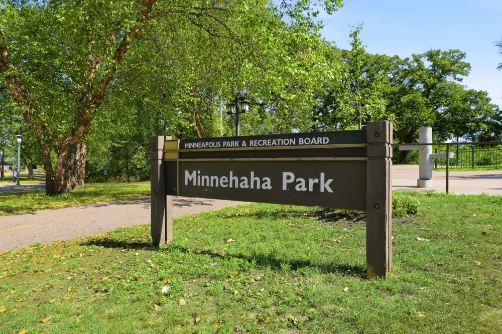 4649 42nd Avenue S Minneapolis, MN 55406