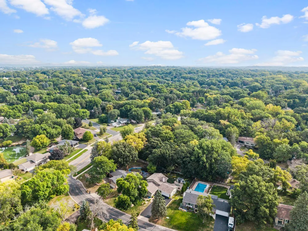 13405 Walnut Drive Burnsville, MN 55337
