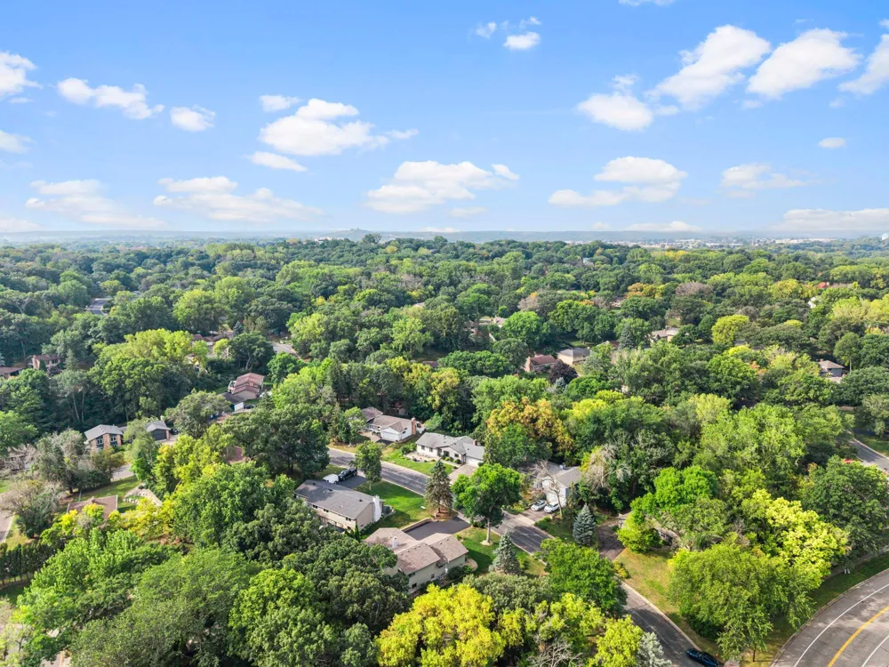 13405 Walnut Drive Burnsville, MN 55337