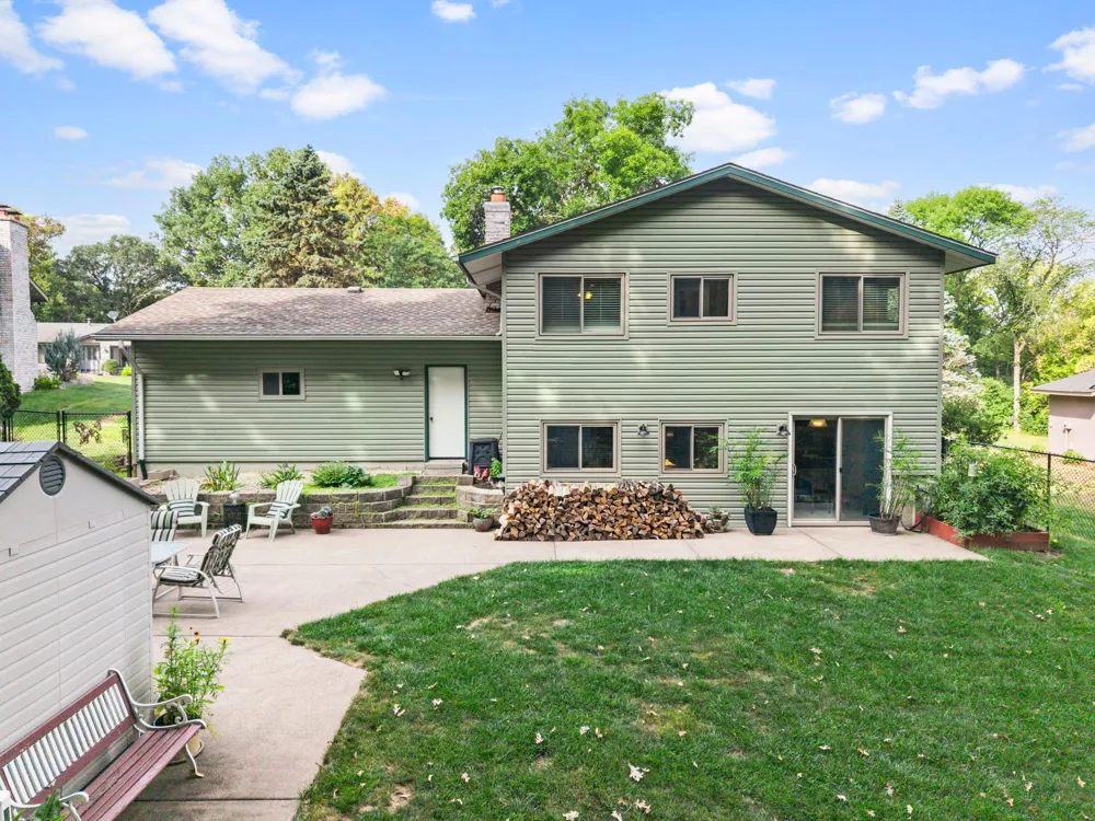 13405 Walnut Drive Burnsville, MN 55337
