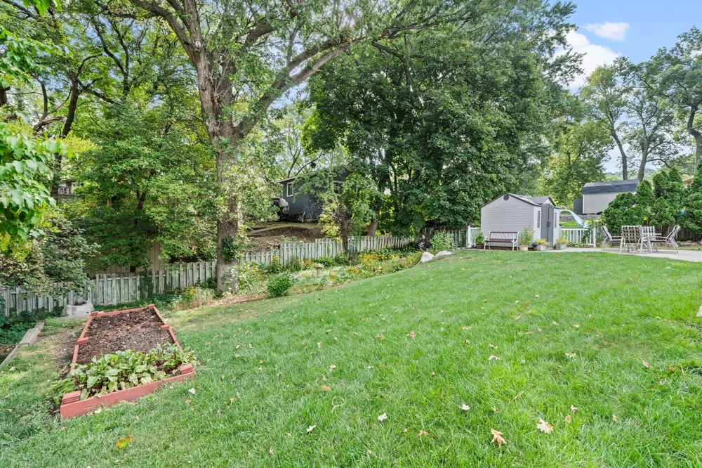 13405 Walnut Drive Burnsville, MN 55337