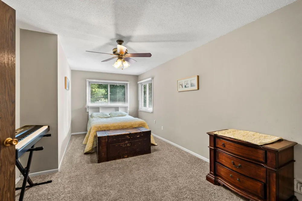 13405 Walnut Drive Burnsville, MN 55337