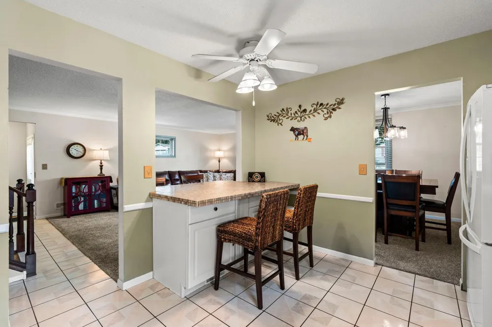 13405 Walnut Drive Burnsville, MN 55337