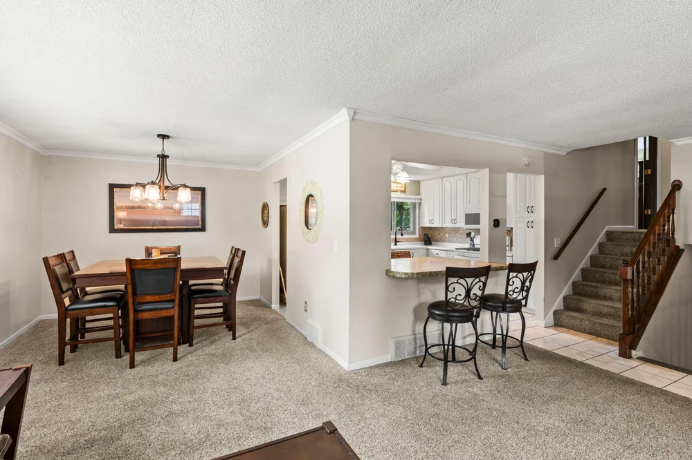 13405 Walnut Drive Burnsville, MN 55337