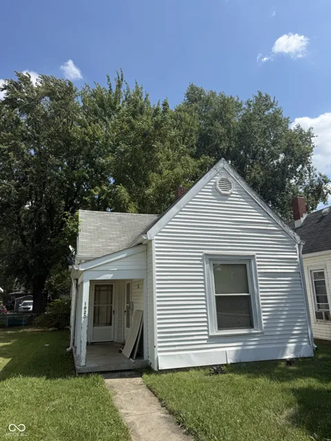 1920 Main Street