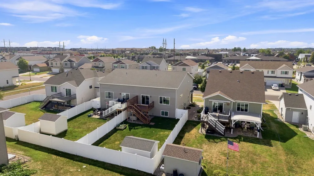 454 Foxtail Drive E West Fargo, ND 58078