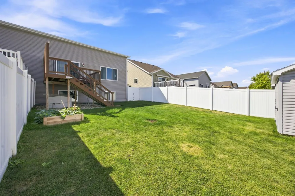 454 Foxtail Drive E West Fargo, ND 58078