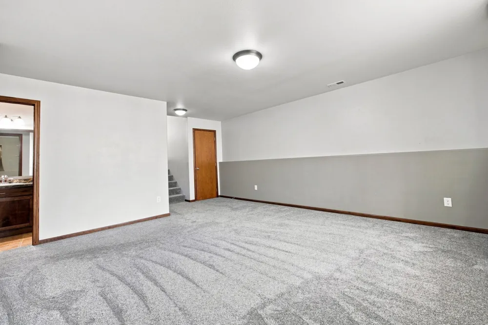 454 Foxtail Drive E West Fargo, ND 58078