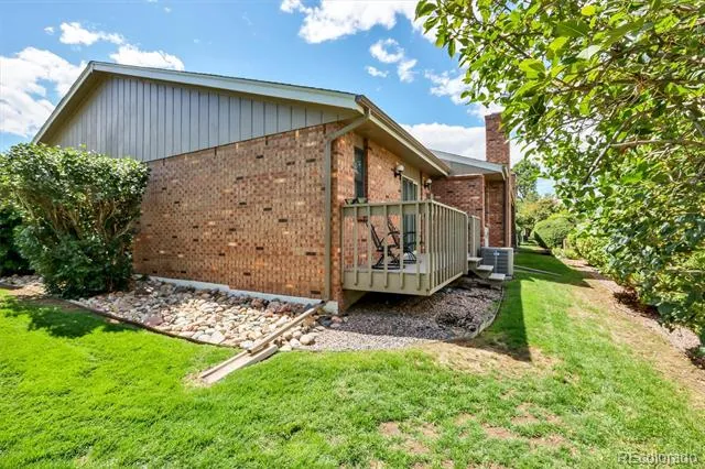 9225 W Jewell Place #105 Lakewood, CO 80227