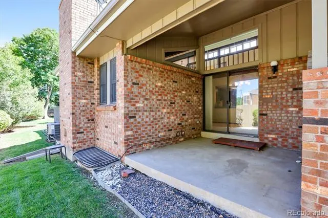 9225 W Jewell Place #105 Lakewood, CO 80227