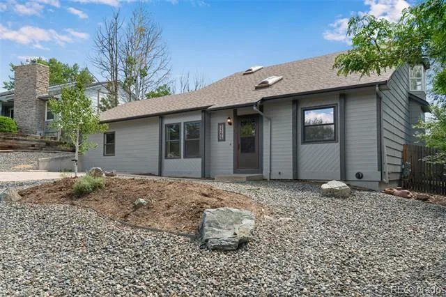 2366 Distinctive Drive Colorado Springs, CO 80920