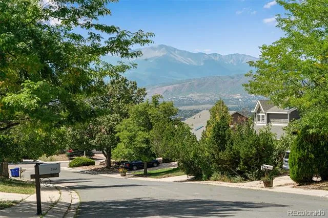 2366 Distinctive Drive Colorado Springs, CO 80920