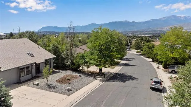 2366 Distinctive Drive Colorado Springs, CO 80920