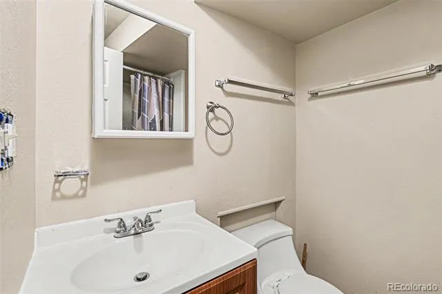 15743 E 13th Place Aurora, CO 80011
