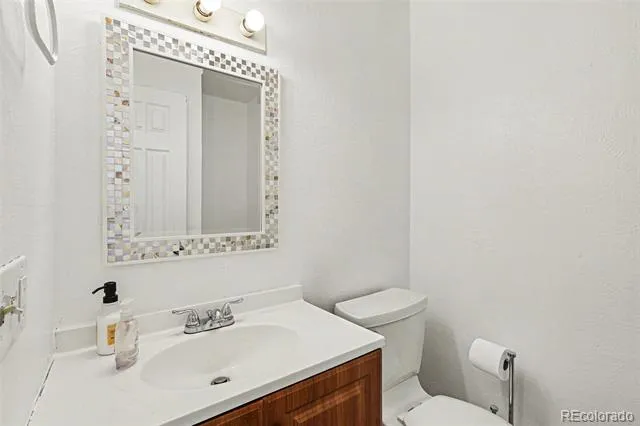 15743 E 13th Place Aurora, CO 80011