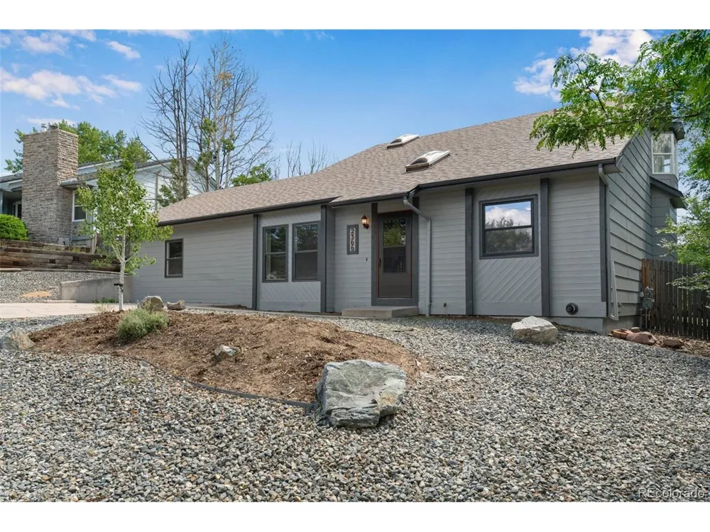 2366 Distinctive Drive Colorado Springs, CO 80920