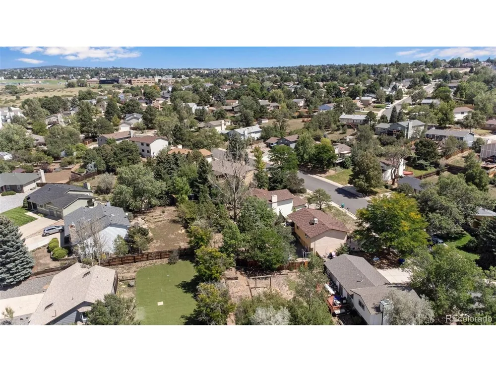 2366 Distinctive Drive Colorado Springs, CO 80920
