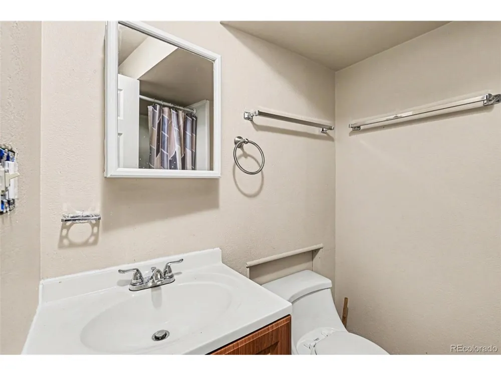 15743 E 13th Place Aurora, CO 80011