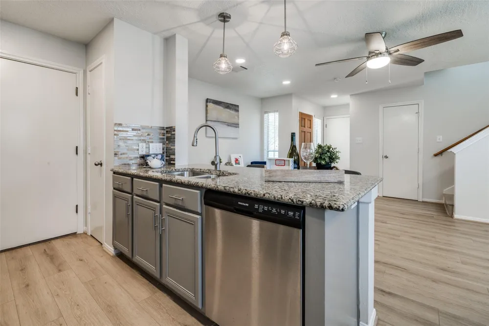 1304 Robin Street Houston, TX 77019