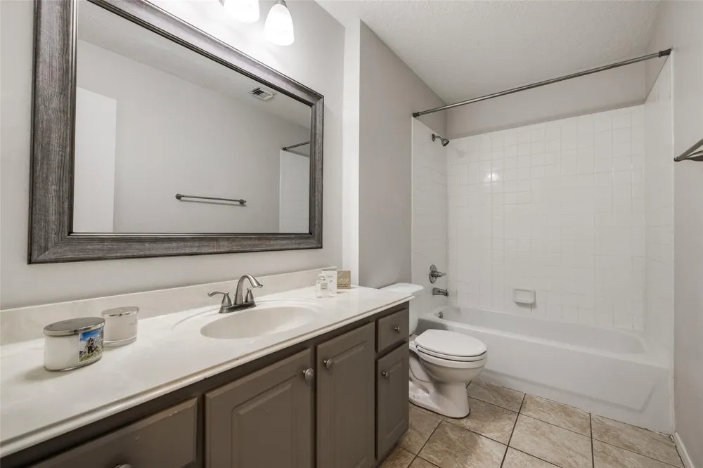 1304 Robin Street Houston, TX 77019