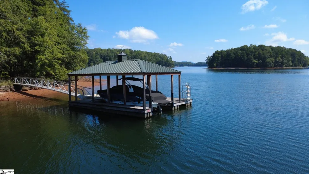 581 Big Creek Way Salem, SC 29676