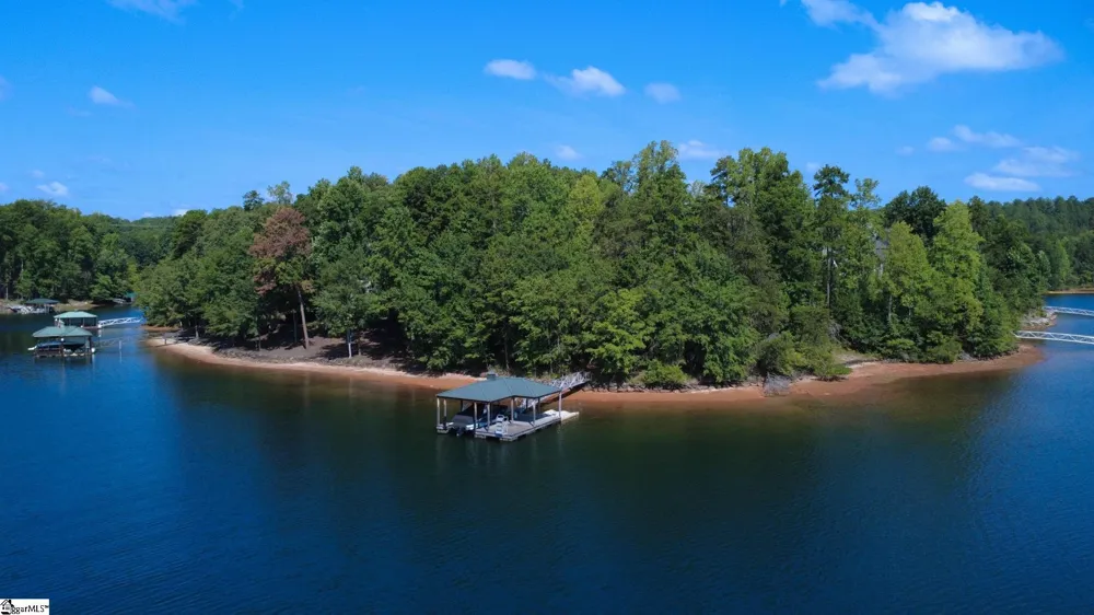 581 Big Creek Way Salem, SC 29676