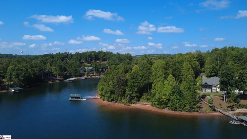 581 Big Creek Way Salem, SC 29676