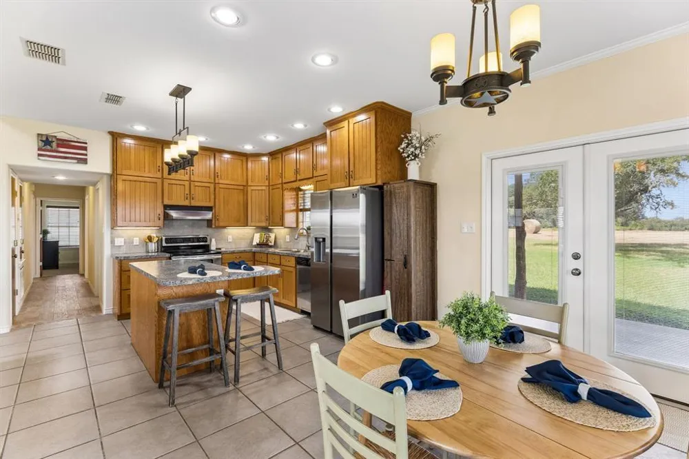 1034 County Road 202 Paige, TX 78659
