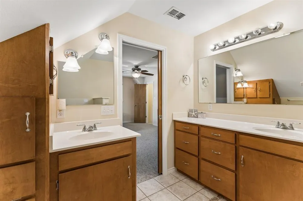1034 County Road 202 Paige, TX 78659