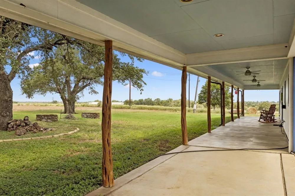 1034 County Road 202 Paige, TX 78659