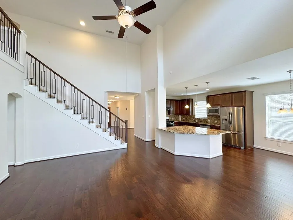 2514 Deerwood Heights Lane Manvel, TX 77578