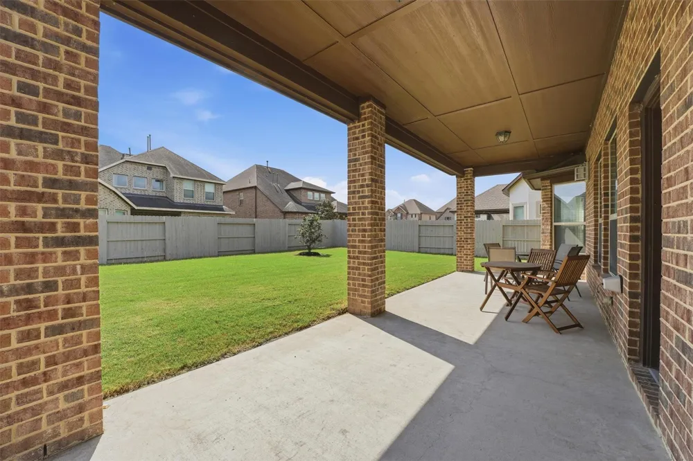 2514 Deerwood Heights Lane Manvel, TX 77578