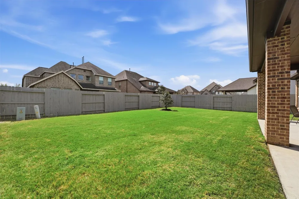 2514 Deerwood Heights Lane Manvel, TX 77578