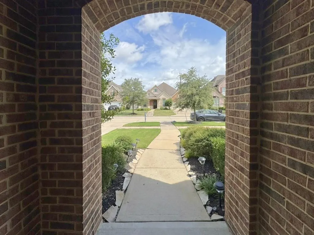 2514 Deerwood Heights Lane Manvel, TX 77578