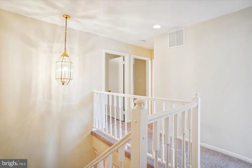 7768 HEATHERTON LANE Potomac, MD 20854