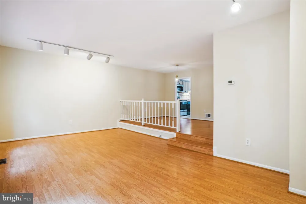 7768 HEATHERTON LANE Potomac, MD 20854