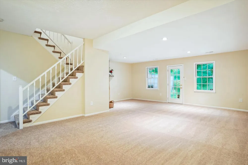 7768 HEATHERTON LANE Potomac, MD 20854