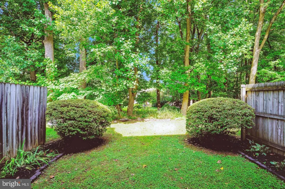 7768 HEATHERTON LANE Potomac, MD 20854