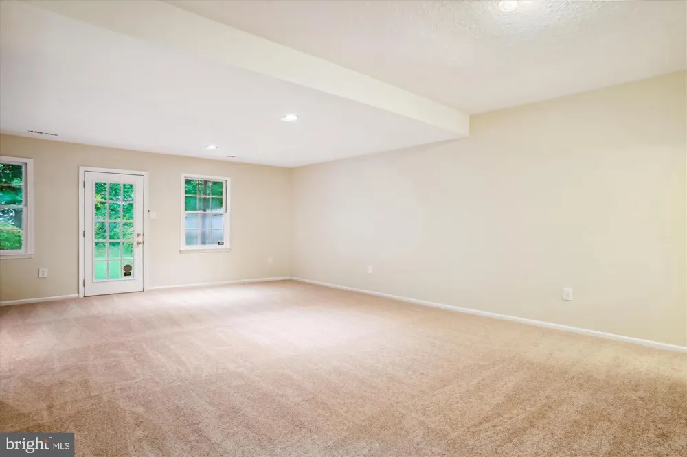 7768 HEATHERTON LANE Potomac, MD 20854