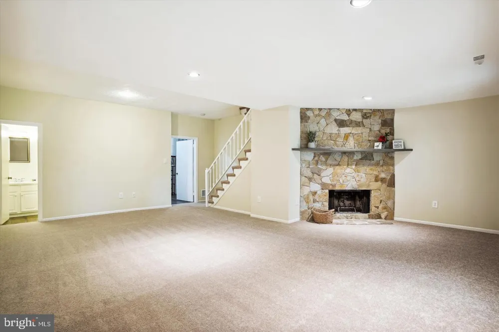 7768 HEATHERTON LANE Potomac, MD 20854