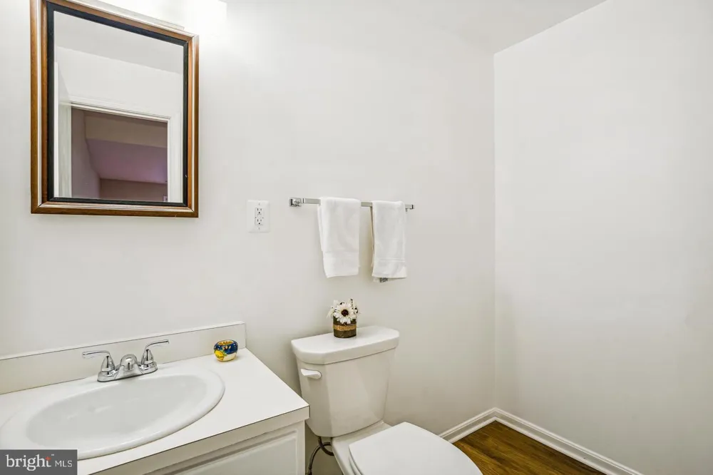 7768 HEATHERTON LANE Potomac, MD 20854