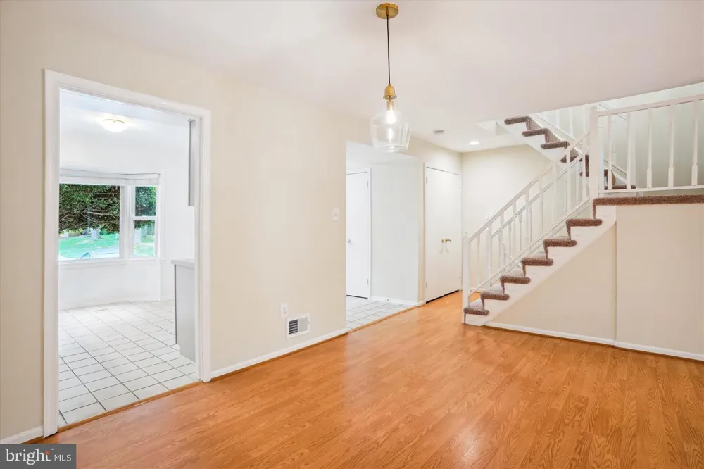 7768 HEATHERTON LANE Potomac, MD 20854