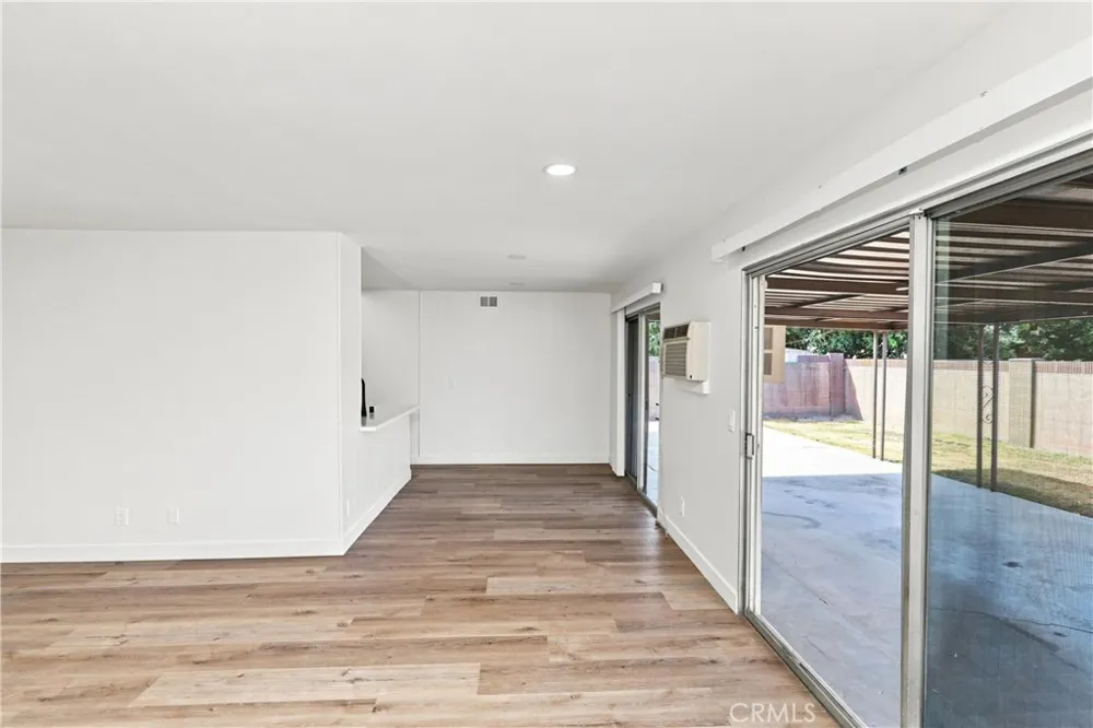 20317 Jersey Lakewood, CA 90715