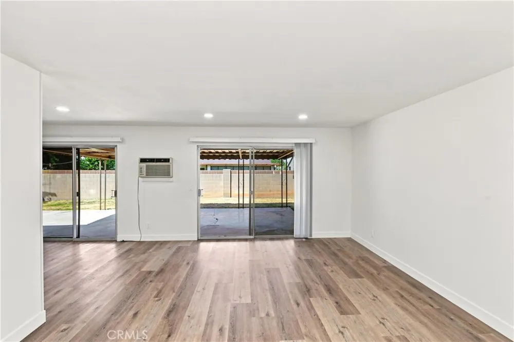 20317 Jersey Lakewood, CA 90715