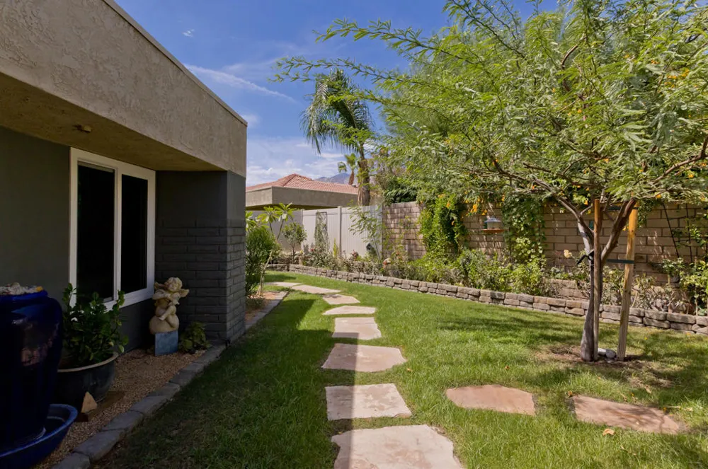 1221 Sunflower Lane Palm Springs, CA 92262