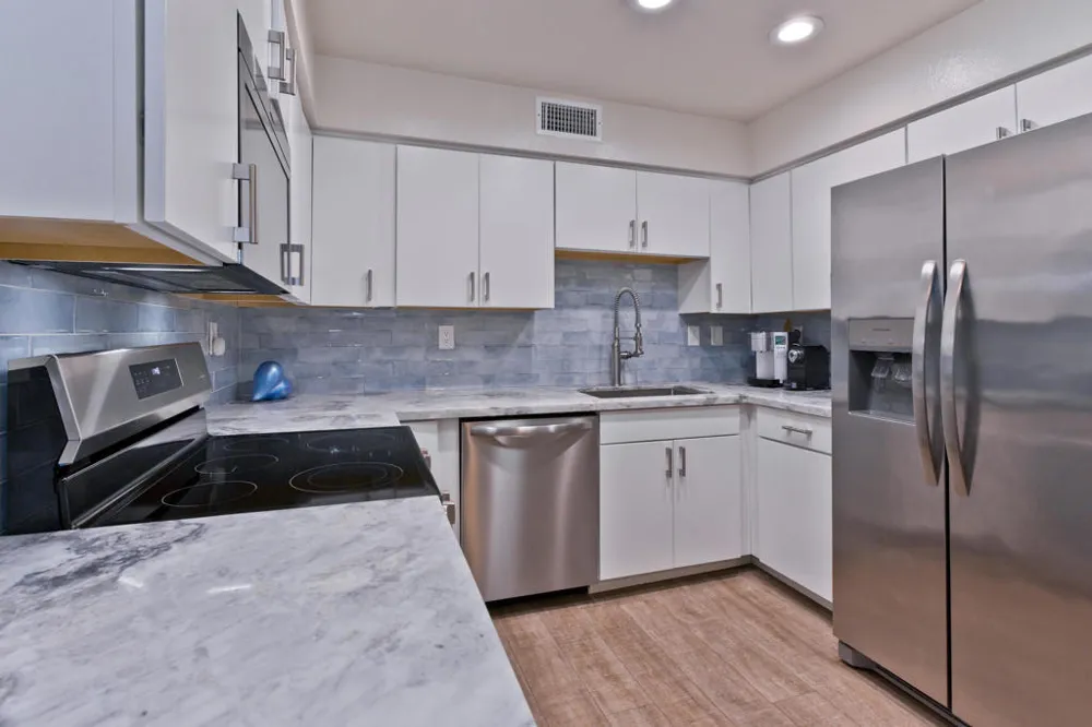 1221 Sunflower Lane Palm Springs, CA 92262