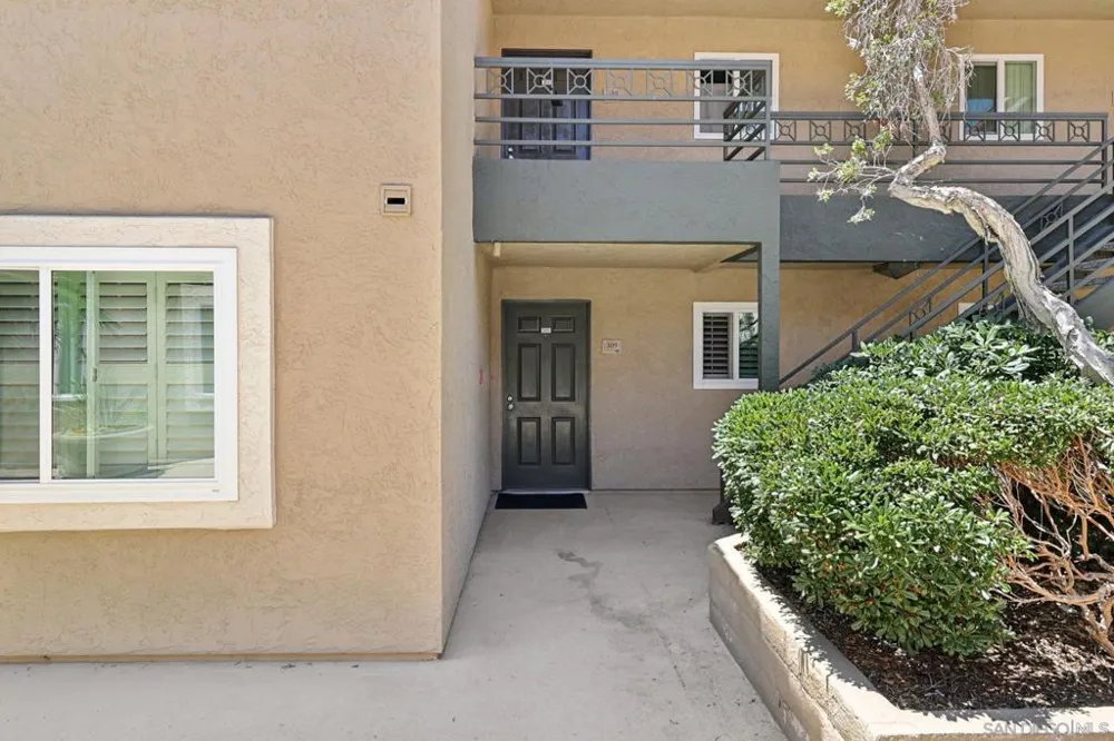 7565 Charmant Dr #309 San Diego, CA 92122